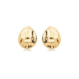 Brinco gota metal martelado ouro semijoia BZ21287AU