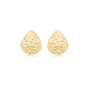 Brinco gota metal martelado ouro semijoia BZ21302AU