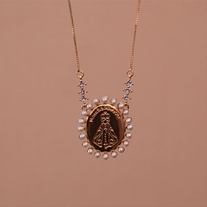 Colar Nossa Senhora Aparecida oval pérolas ouro semijoia HY 289