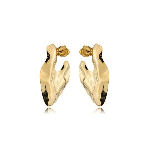 Brinco orgânico ondas ouro semijoia BZ21423AU