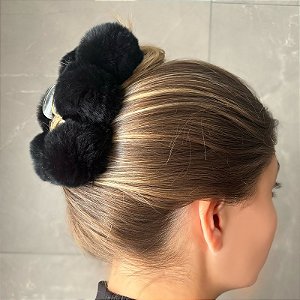 Piranha de cabelo acrílico pelo pompom preto