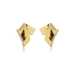 Brinco metal curvado zircônia ouro semijoia