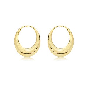Brinco oval metal vazado ouro semijoia
