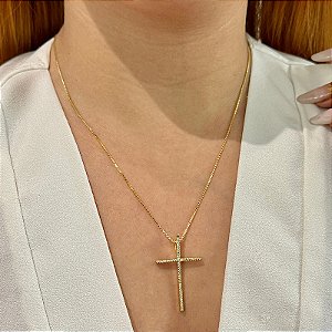 Colar crucifixo zircônia ouro semijoia