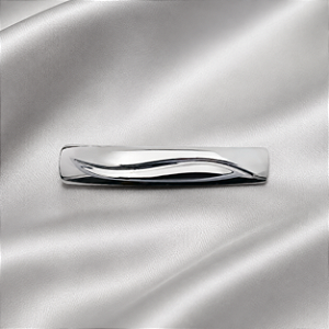 Presilha de Cabelo Retangular Prateada em Metal com Friso Ondulado – 8,8 cm