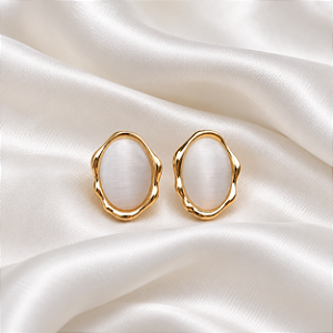 Brinco Oval Cristal Olho de Gato Ouro Semijoia BA 5699