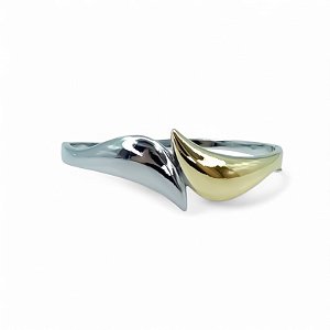 Bracelete liso curvado ródio e ouro semijoia 2908