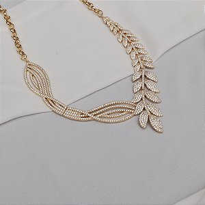 Colar folhas zircônia ouro semijoia