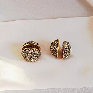 Brinco Hector Albertazzi front back strass ouro vintage