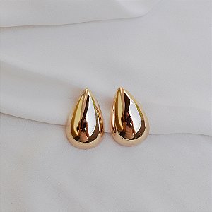 Brinco gota lisa ouro semijoia