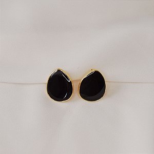 Brinco pressão orgânico esmaltado preto ouro semijoia 6890905