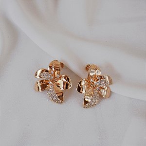Brinco pressão rosca orquídea zircônia ouro semijoia YJ0003