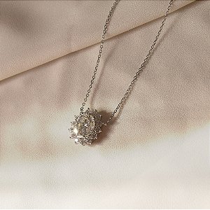 Colar Elaine Palma oval moissanite prata 925