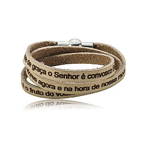 Pulseira Fernanda Villela couro cru oração Ave Maria