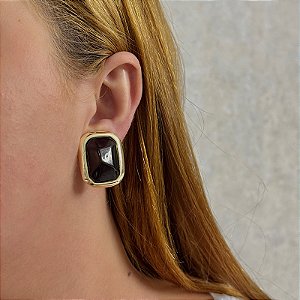 Brinco pressão retangular resina preta ouro semijoia 7019305
