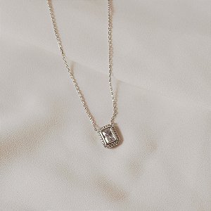 Colar pingente retangular zircônia ródio semijoia