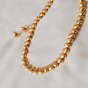 Colar e brinco geométrico ouro fosco semijoia