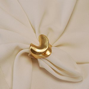 Anel curvado ouro fosco semijoia
