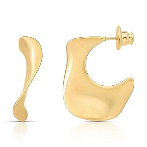 Brinco meia argola ondulada ouro fosco semijoia