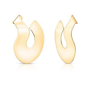 Maxi brinco curvado liso ouro semijoia