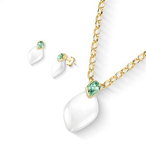 Colar e brinco pedras naturais porcelana perolada e esmeralda ouro semijoia