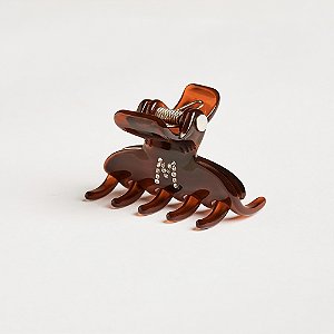 Piranha de cabelo Bianca acrílico p marrom letra M 05 080