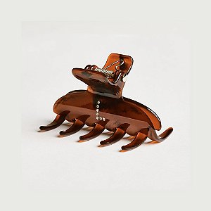 Piranha de cabelo Bianca acrílico m marrom letra L 05 008