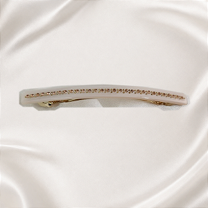 Presilha de Cabelo Fina e Alongada Off-White com Fileira de Cristais – 10,5 cm