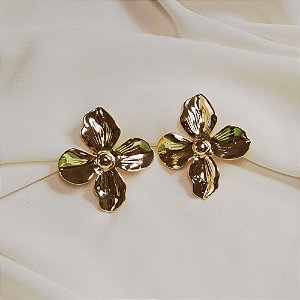 Brinco pressão flor ouro semijoia