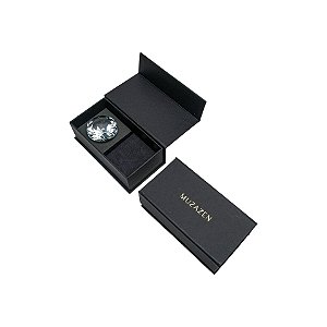 Caixa com Diamante e Espaço para Joias