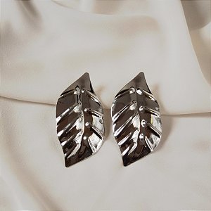 Maxi brinco folha ródio semijoia