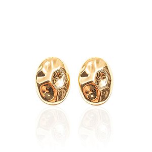 Maxi brinco oval martelado ouro semijoia