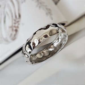 Bracelete martelado ródio semijoia