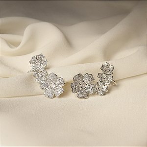 Brinco ear cuff flores zircônia ródio semijoia 26k03011