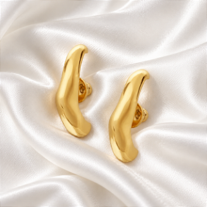 Brinco ear hook Bah Porto orgânico blend ouro semijoia