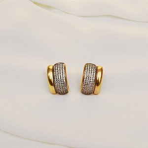 Brinco Nino Bran curvado zircônia ouro vintage semijoia