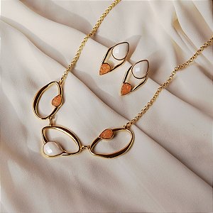 Colar e brinco pedras naturais calcita laranja porcelana facetada perolada ouro semijoia