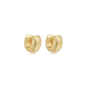 Brinco argolinha texturizada ouro semijoia 25a02045