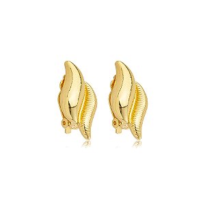 Brinco pressão orgânico texturizado ouro semijoia