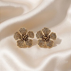 Brinco Morena Canela hibisco g strass black diamond ouro semijoia
