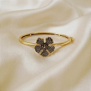 Bracelete Morena Canela hibisco p pétalas strass black diamond ouro semijoia