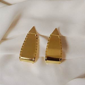 Brinco Palone Design curvado ouro vintage