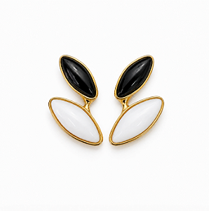 Brinco com Pedra natural Porcelana e Obsidiana Negra com Banho Ouro Semijoia