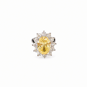 Anel com Cristal Amarelo Oval e Zircônias Elaine Palma
