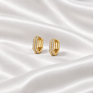 Brinco Argolinha Geométrica com Zircônias Ouro Semijoia 26K10016