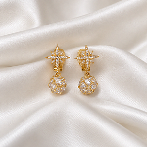 Brinco de Pressão Estrela e Esfera com Zircônias Ouro Semijoia