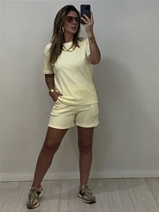 CONJUNTO CECILIA CAMISETA E SHORT AMARELO (AR25-1983)