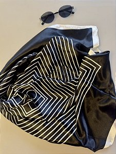 LENÇO CETIM QUADRADOS P&B (AR26-233)