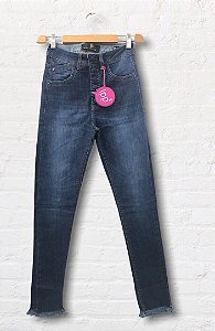 Calça Dark Jeans Feminina Skinny Com Elastano Botões REF 09263 8