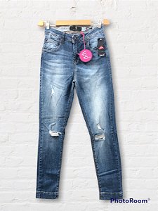 Calça Jeans Feminina Cigarrete Destroyed Com Elastano REF 09158 03